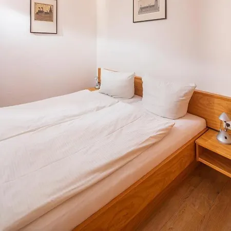 Luettji Dame 5 Apartment *